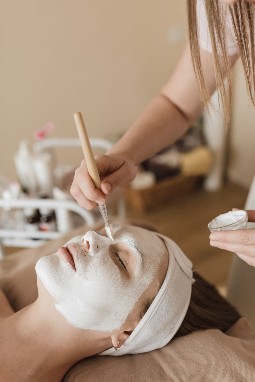 Soothing & Sensitive facial treatment